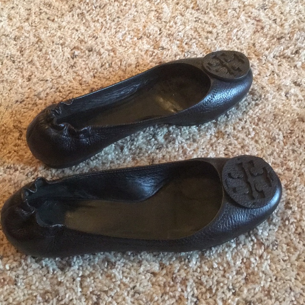 Tory Birch black flats size 10. Minimum wear.